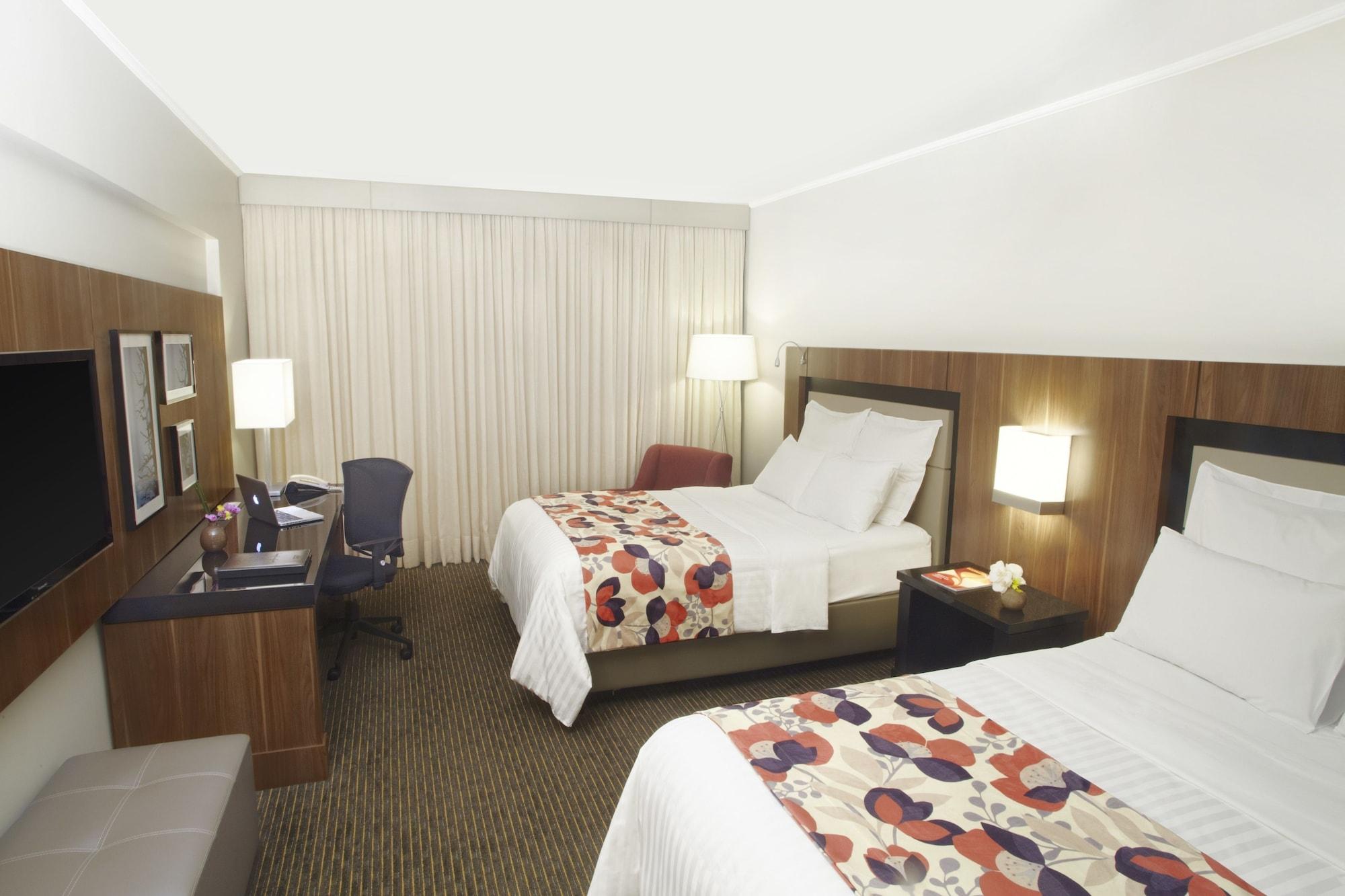 Marriott Sao Paulo Airport Hotel Guarulhos Exterior photo A typical room at the hotel