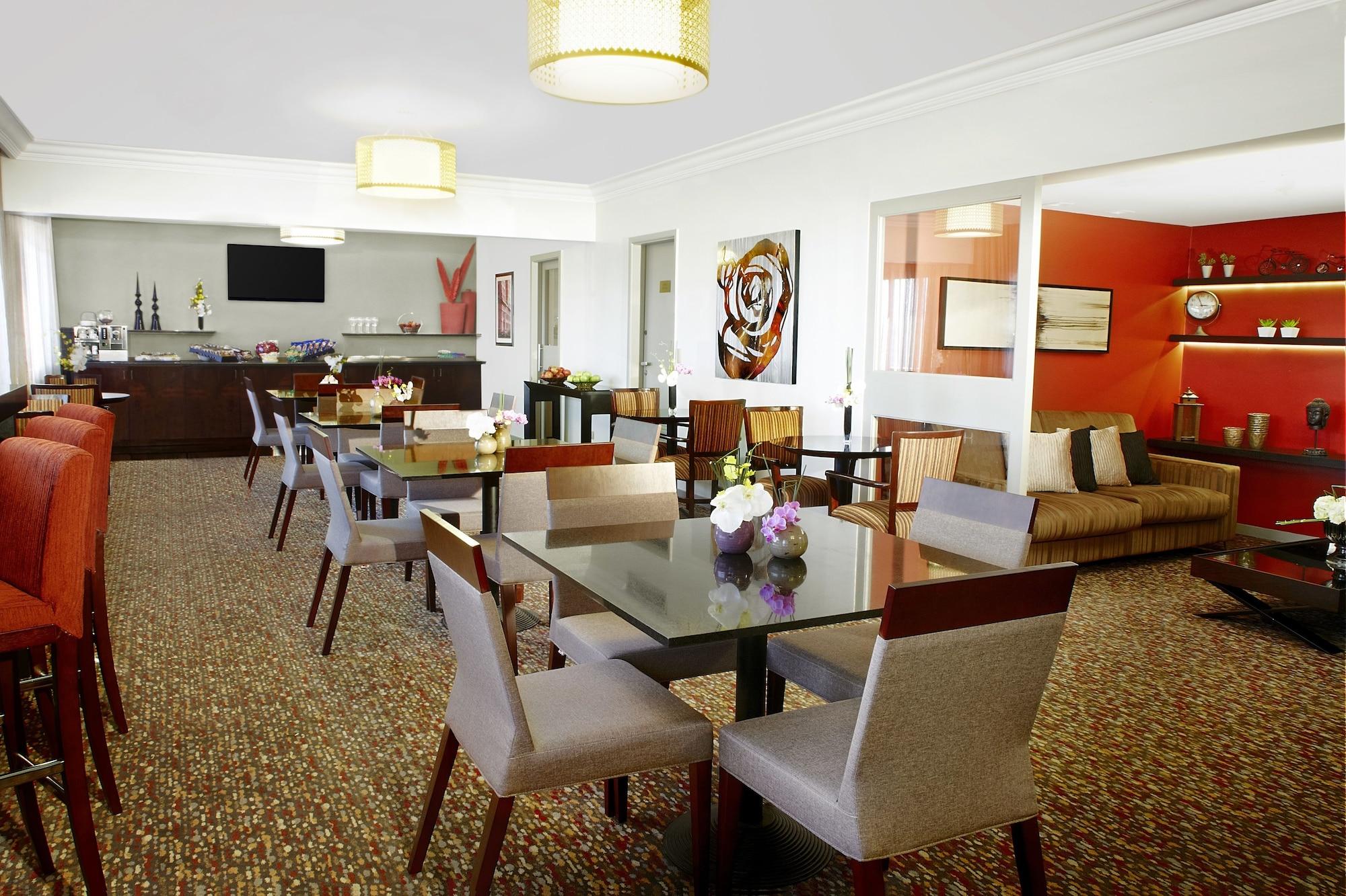 Marriott Sao Paulo Airport Hotel Guarulhos Exterior photo Club Lounge at KLIA