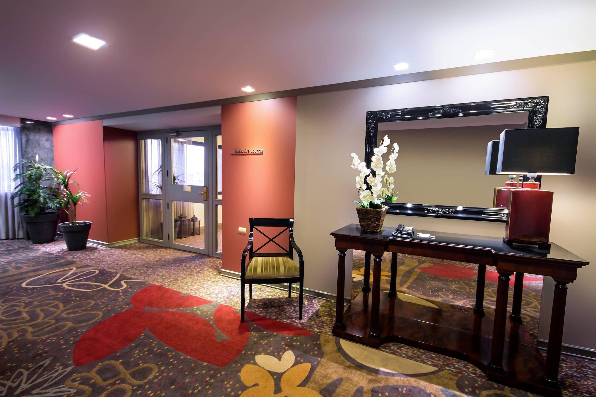 Marriott Sao Paulo Airport Hotel Guarulhos Exterior photo The lobby of the hotel