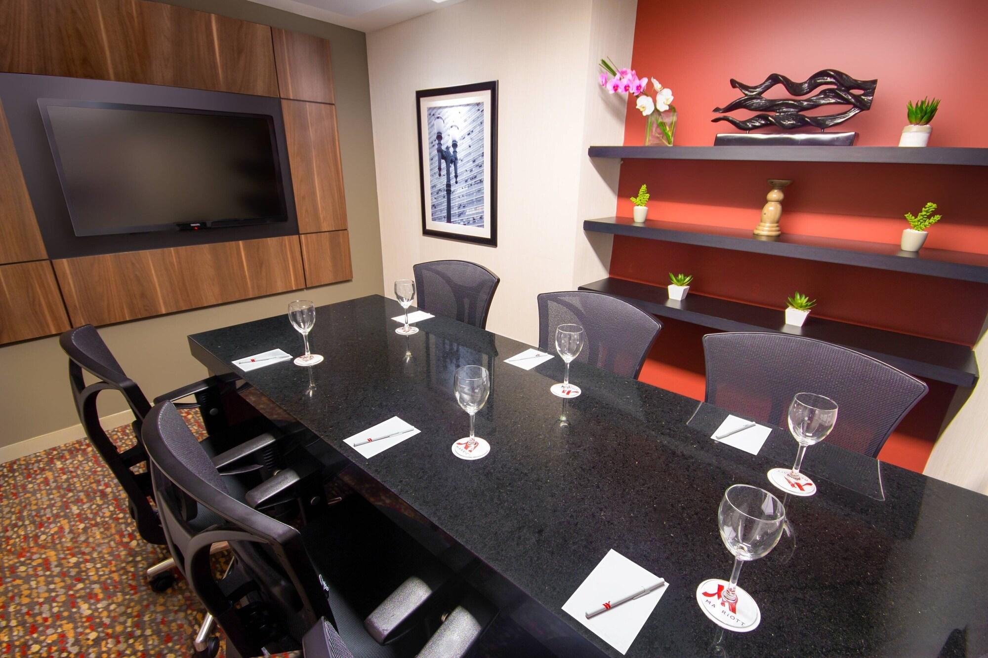 Marriott Sao Paulo Airport Hotel Guarulhos Exterior photo A typical boardroom