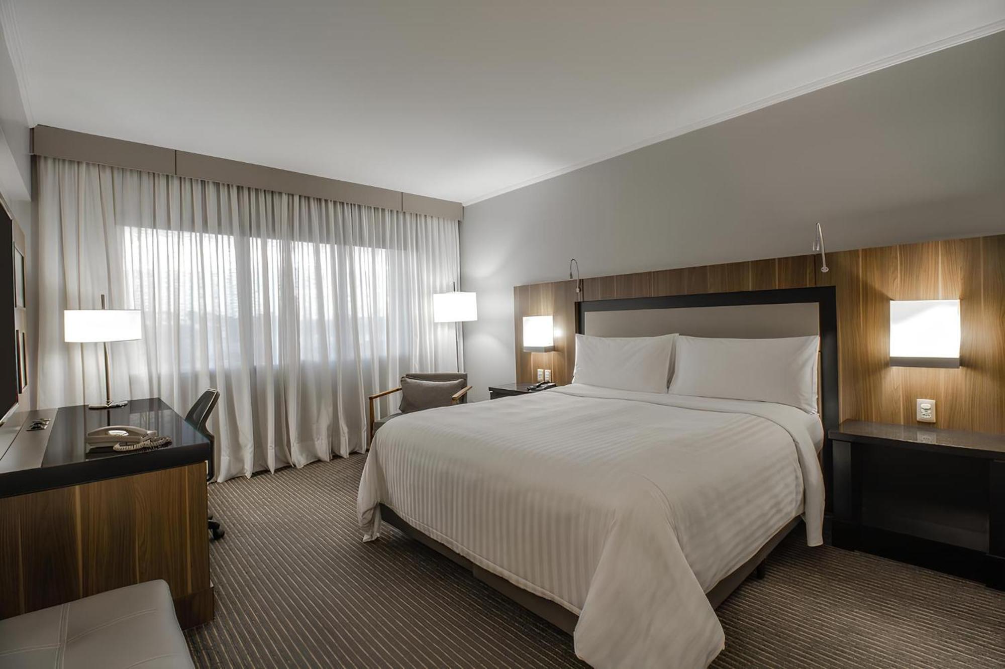 Marriott Sao Paulo Airport Hotel Guarulhos Exterior photo A guest room at the Hilton San Francisco Airport